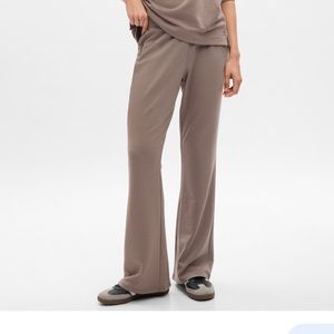 straight leg GAP flat waist adjustable drawstring stretch olive drab sweat pants